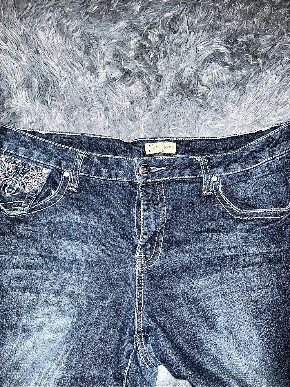 Earl Jean Low-Rise Boot Cut Jeans in Blue